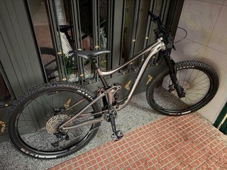Giant Reign IMPOLUTA SUPER OFERTA!!!