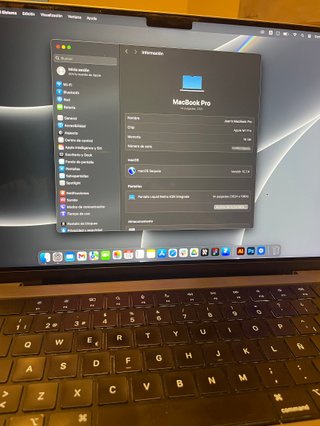 MacBook Pro M1 Pro 14 Plata/Gris Espacial