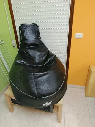 Puff Negro Piel Sintética