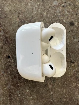 Auriculares AirPods Pro 2ª Gen Carga MagSafe USB-C