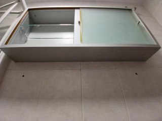 Vitrina Auxiliar Metálica Puertas Cristal