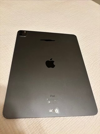 iPad Pro 12.9 4ª Gen + Magic keyboard