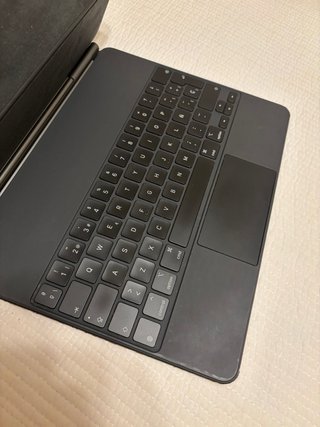 iPad Pro 12.9 4ª Gen + Magic keyboard