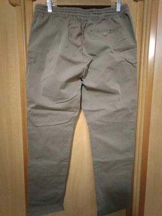 Pantalón capri fresco y cómodo