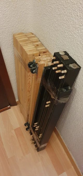 Diván negro Ikea con cajones