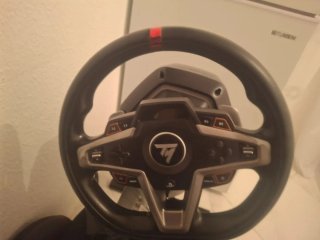 Volante Thrustmaster GTR en buen estado