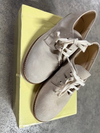 Zapatos de ante beige para eventos