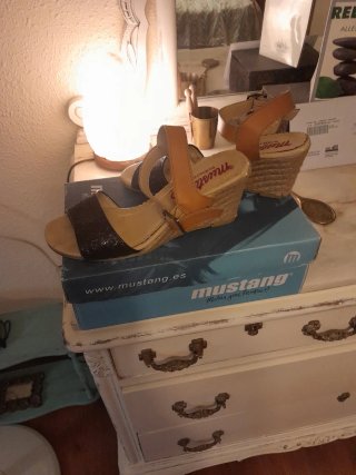 Sandalias Mustang
