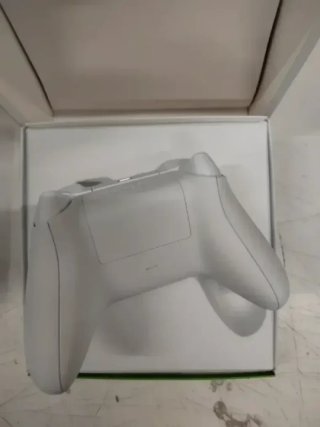 Mando Xbox Robot White