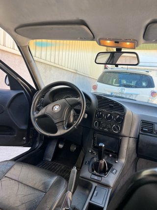 BMW 325i e36