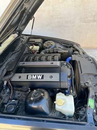 BMW 325i e36