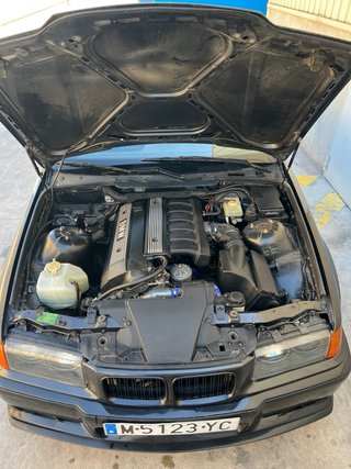 BMW 325i e36