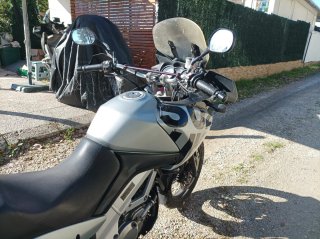 Suzuki V-Strom 650