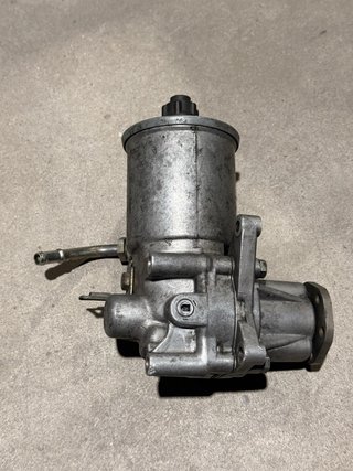 Bomba dirección Mercedes E W124