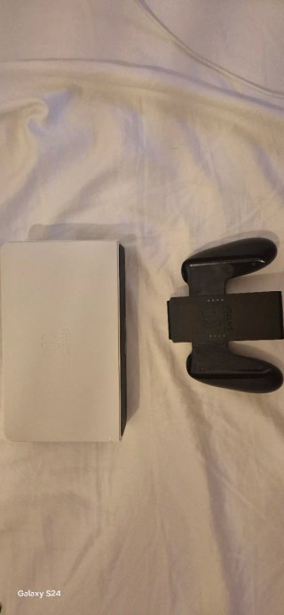 Nintendo Switch OLED Blanca y Negra