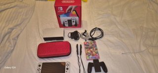 Nintendo Switch OLED Blanca y Negra