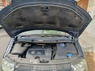 SEAT Alhambra 2004