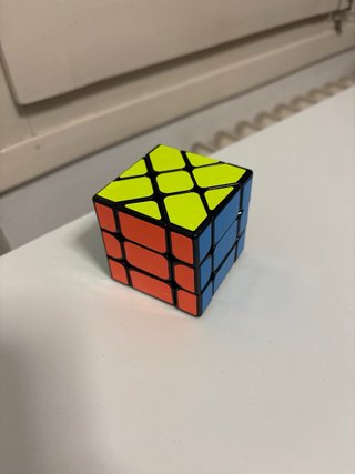 Lote Cubos Rubik 3x3, 4x4 y Pirámide