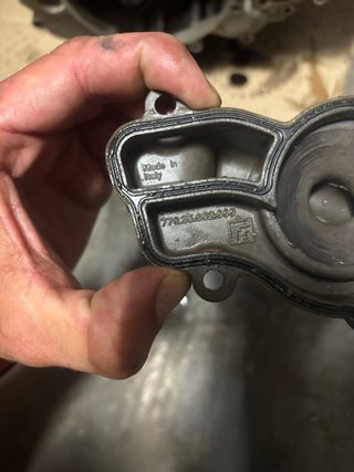 Tapa Bomba Agua KTM EXC-F 250 2010