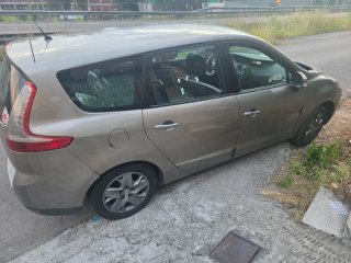 Renault Grand Scenic 2011