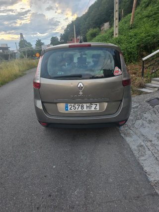 Renault Grand Scenic 2011
