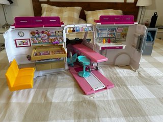 Ambulancia Barbie