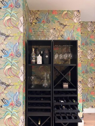 Mueble Vinoteca Bodega Sklum Negro y Cristal
