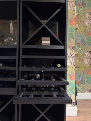 Mueble Vinoteca Bodega Sklum Negro y Cristal
