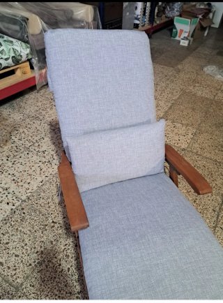 DOS COJINES PARA TUMBONAS RECIÉN CONFECCIONADOS.