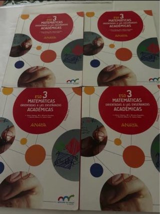 Vendo libros matemáticas 3• ESO, a 10€ los cuatro