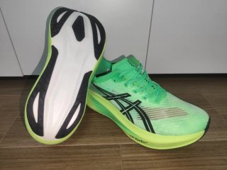 Asics Megablast