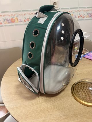 Mochila transportín para mascotas transparente