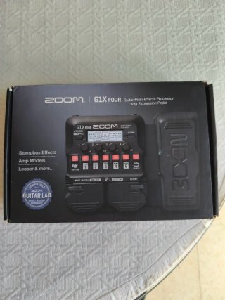 Pedalera Multiefectos Zoom G1X Four