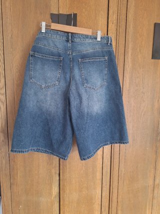 Pantalón corto Bershka azul