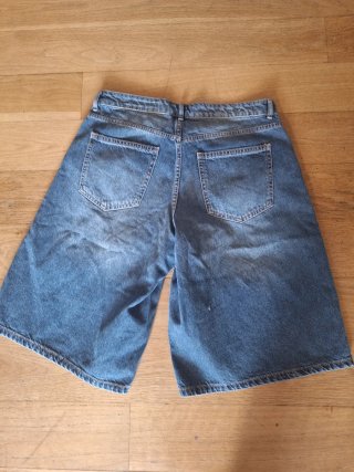 Pantalón corto Bershka azul