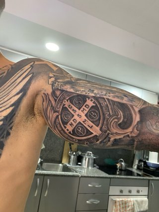 Intercambio tatuaje por iPhone 14 Pro Max o mejor