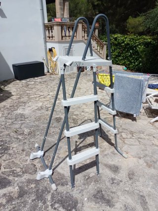 Escalera Piscina desmontable Intex