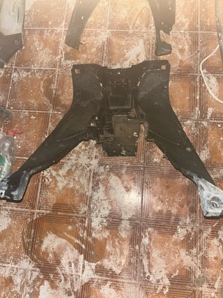 Suelo Yamaha Aerox