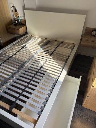 Cama ikea 155x210 con 4 cajones y cabecero