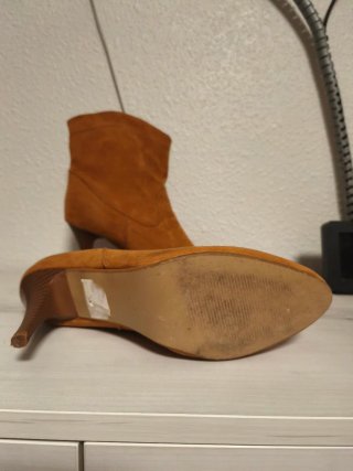 Botines Camel Tacón