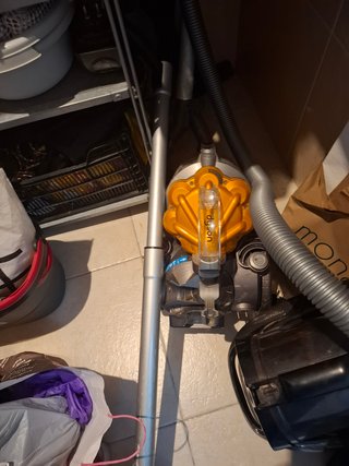 Aspirador Dyson Ciclónico Naranja