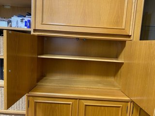 Mueble de comedor de madera