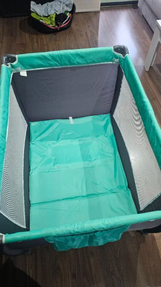 Cuna de viaje plegable para juegos con funda