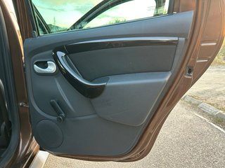 Dacia Duster ( 31800 kms )
