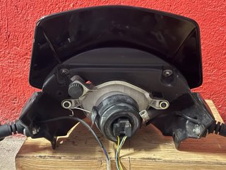 Careta frontal y óptica faro Derbi Sen 125 4 tm