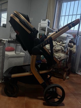 Carro de bebé + sillón de coche seminuevos
