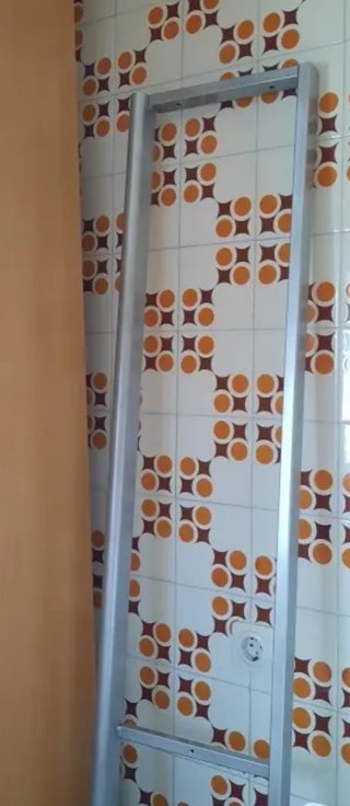 Mueble TV madera puerta corredera