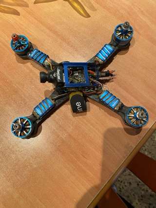 Fat Shark Gafas + Emisora + 4 Drones + Bolsa