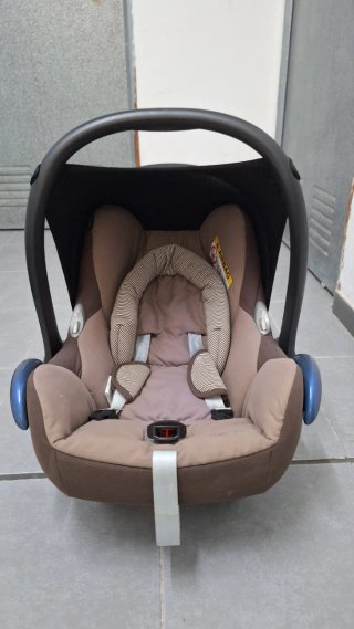 Maxi-Cosi CabrioFix con Base Isofix