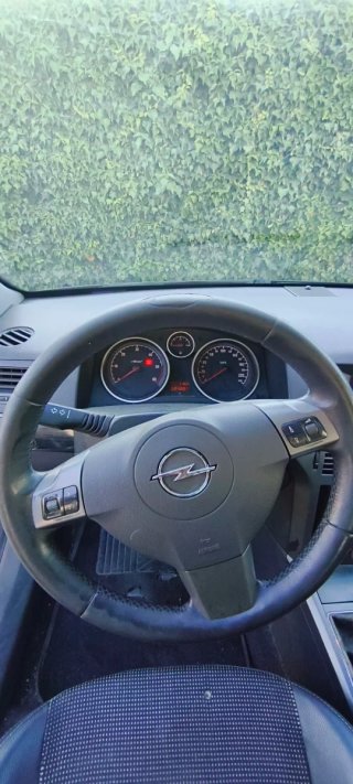 Opel Astra 2006